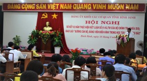 Đồng chí Nguyễn Huỳnh Huyện, Phó Trưởng ban Ban Tuyên giáo Tỉnh ủy phát biểu chỉ đạo Hội nghị